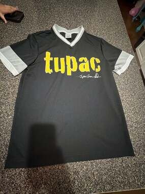 Tupac Shakur V-Neck Graphic Jersey‎ Shirt Black Yellow Size L